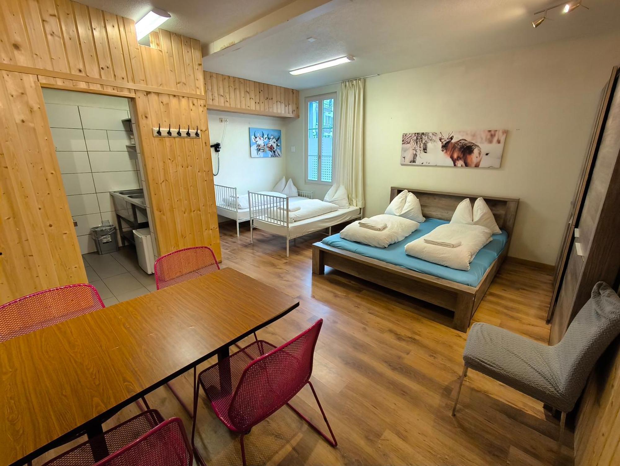 Interlaken Linda Inn Lodge Phòng bức ảnh