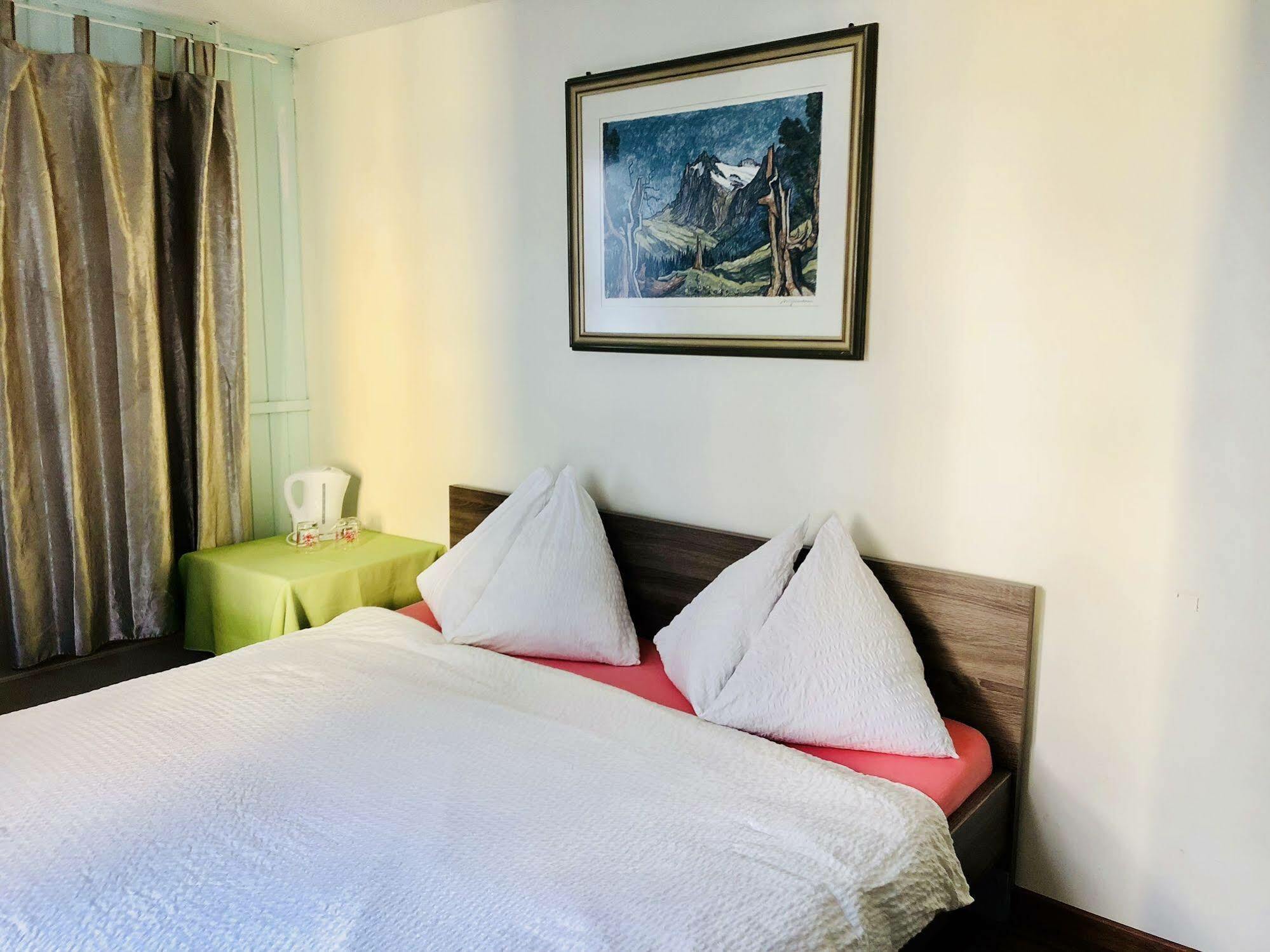Interlaken Linda Inn Lodge Ngoại thất bức ảnh